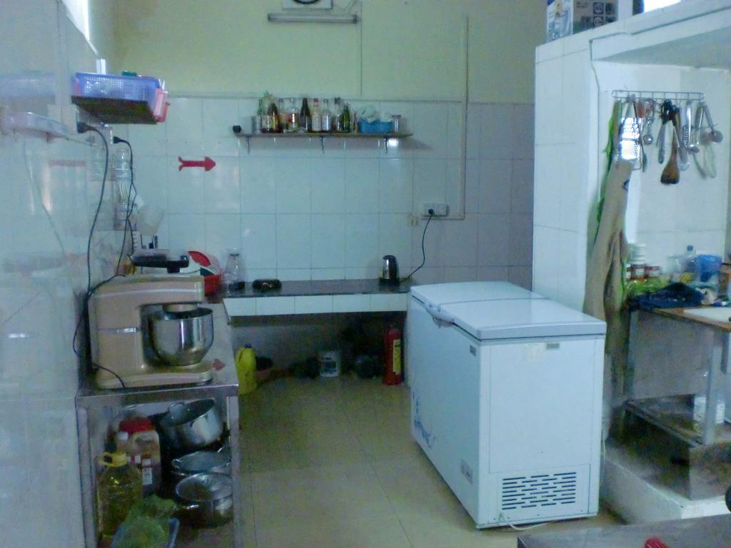 Jun Jun Guesthouse Phnom Penh Zewnętrze zdjęcie