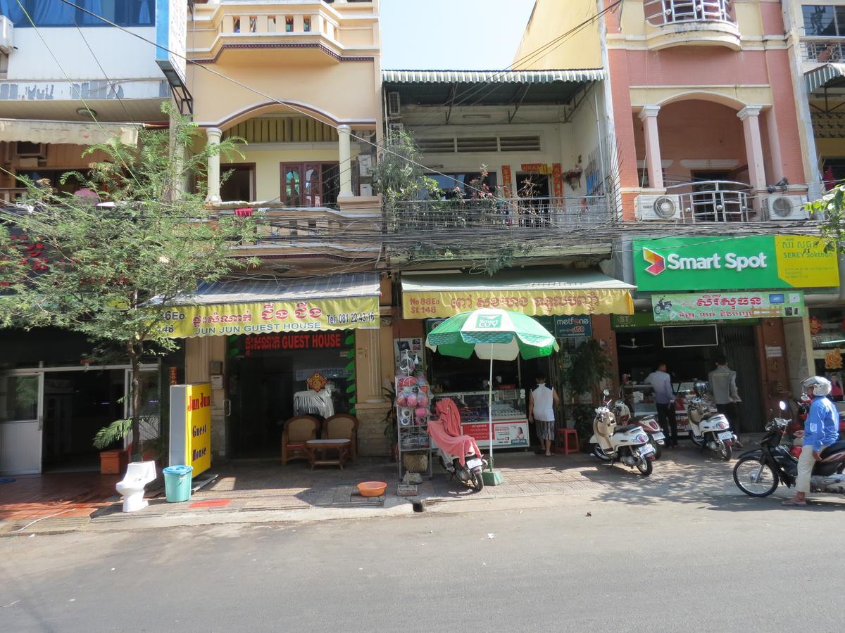Jun Jun Guesthouse Phnom Penh Zewnętrze zdjęcie
